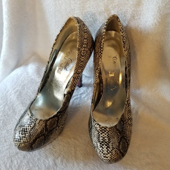 ❤️🛍️Club Couture Snake Embossed Platform Stiletto Heels  Size 6❤️🛍️ - Picture 3 of 15
